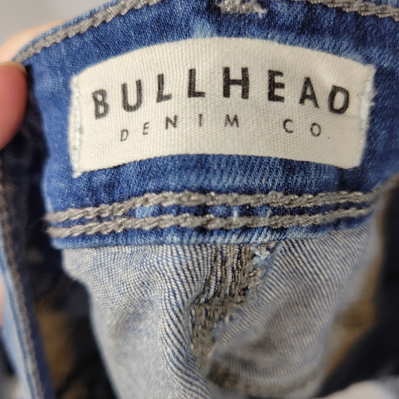 Bullhead Heart Print Hi Rise Five Pocket Cuffed Hem Shorts Size 9 - Picture 6 of 8